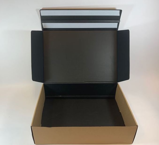 Webshop doos kraft bruin buitenzijde, zwart binnenzijde cm L - ZPH verpakkingen